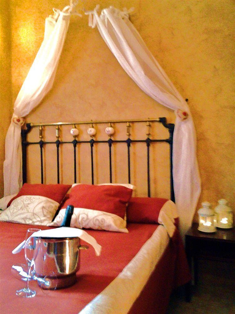 Hotel Pradets Vielha Esterno foto